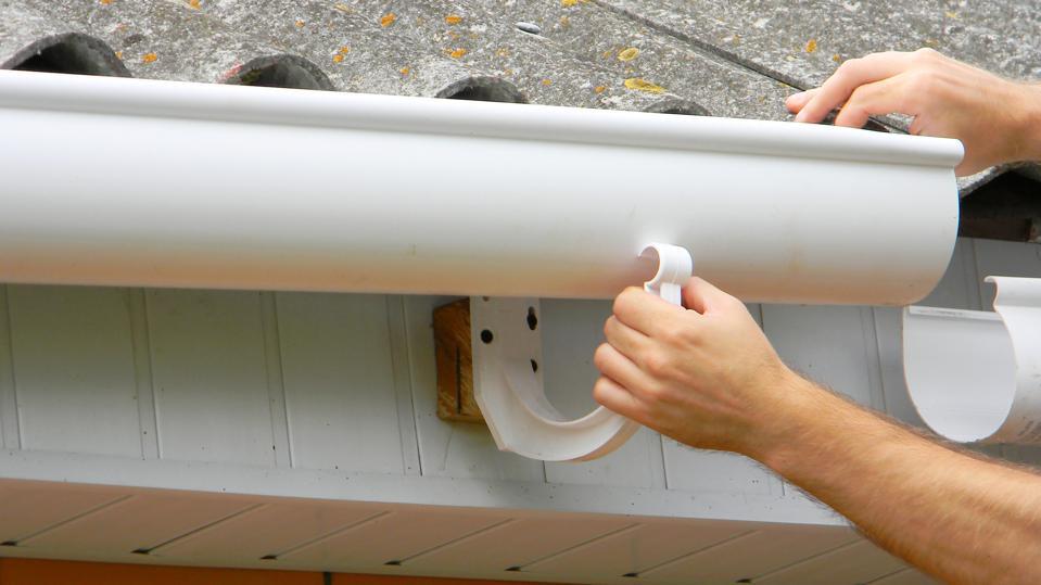 Make Use Of The Gutters To Avoid The Damages For Your Home Due To Rain